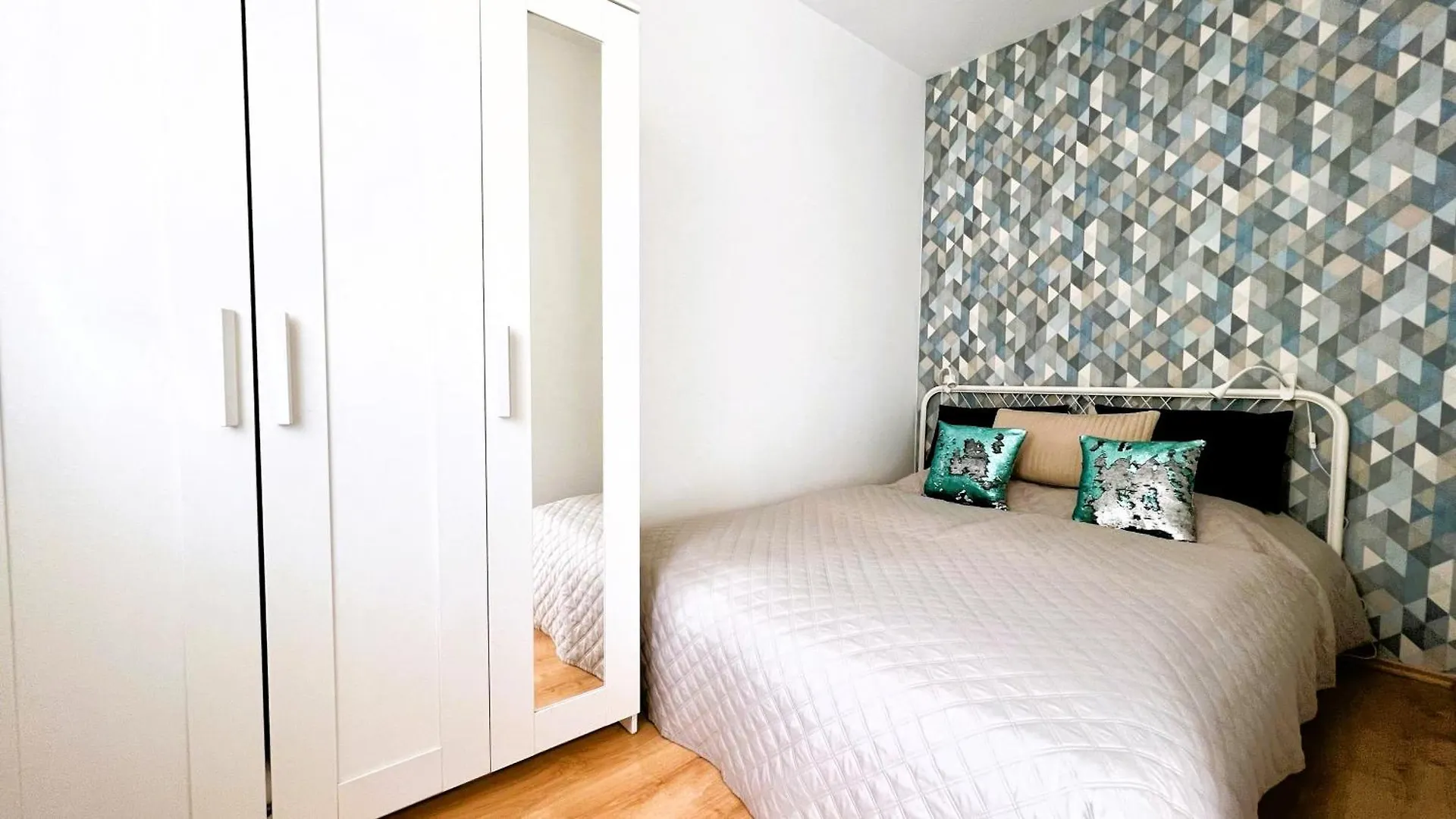 Cosy Living Apartment W Balcony Budapest