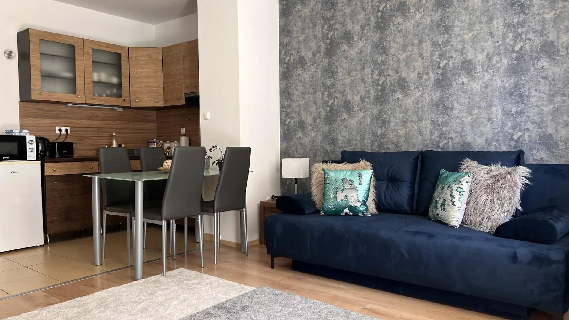 Cosy Living Apartment W Balcony Budapest Ungarn